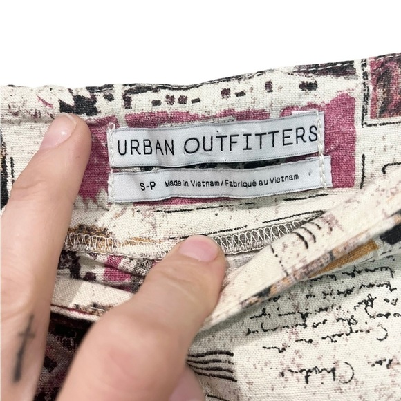Urban Outfitters Post Card Mail Print Mini Skirt Size Small 90s Y2K Vibes - Picture 6 of 9